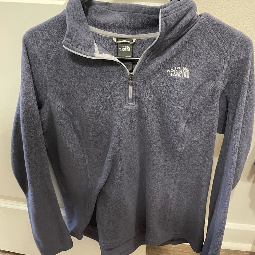 North face pullover